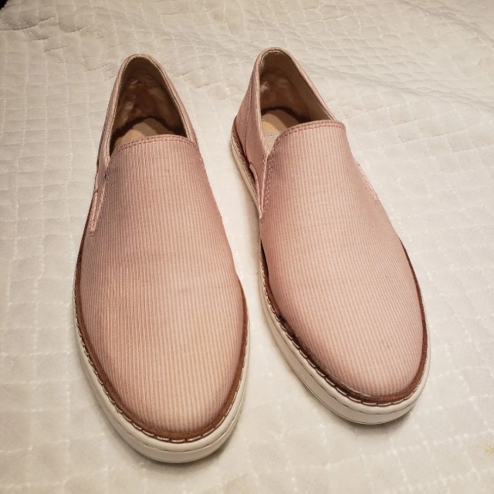 Uggs Sneakers Slip ons